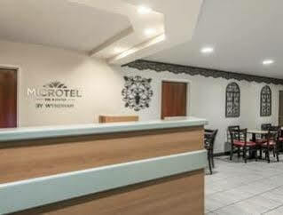 Microtel Inn & Suites By Wyndham Όμπερν Εξωτερικό φωτογραφία